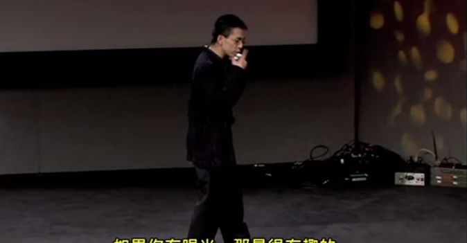 标题：谈简单生活
										 学校：TED
										 讲师：John.Maeda  